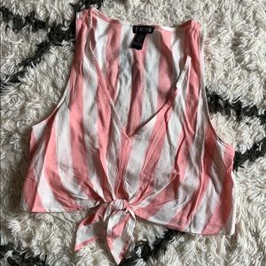 Sleeveless striped crop top